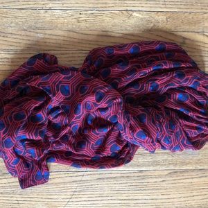 Geometric Patterned Scarf / Wrap